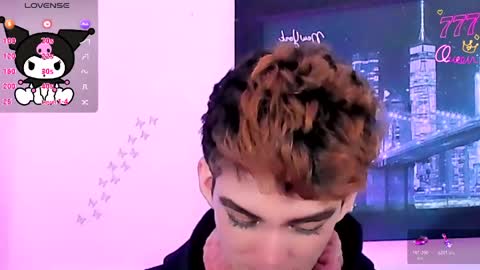 Snapshot of salvatore_boom chatting on 06/07/26, 12:37 salvatore_boom online show from 06/07/26, 12:37