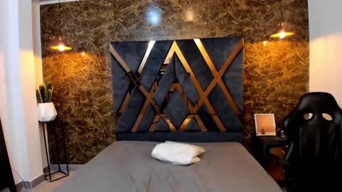 SALVATORE online show from 01/18/25, 02:33