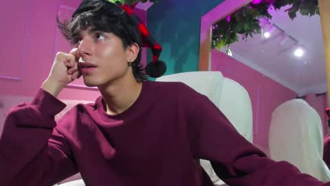 Snapshot of salvatore_monterey chatting on 12/18/24, 01:37 salvatore online show from 12/18/24, 01:37