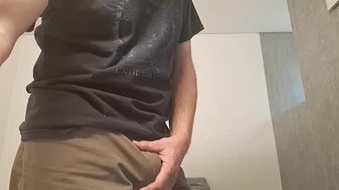 Snapshot of salvo077 chatting on 02/19/25, 04:22 Salvo077 online show from 02/19/25, 04:22