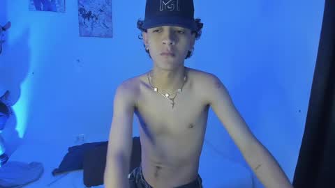 Snapshot of sam__cute chatting on 01/08/25, 07:13 sam__cute online show from 01/08/25, 07:13