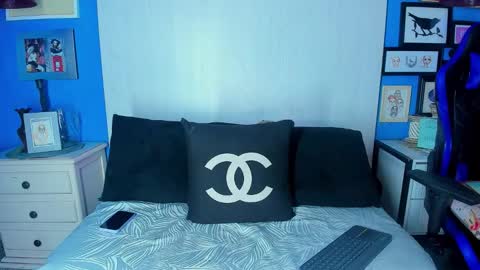 Snapshot of sam__cute chatting on 09/08/25, 03:33 sam__cute online show from 09/08/25, 03:33