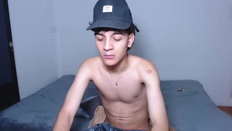 Snapshot of sam__cute chatting on 10/28/25, 06:39 sam__cute online show from 10/28/25, 06:39