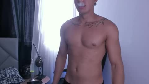 Snapshot of sam_dosantos chatting on 02/13/25, 08:03 llll sammu llll online show from 02/13/25, 08:03