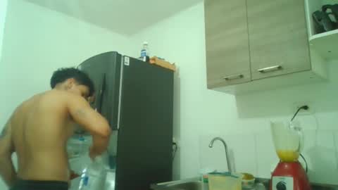 Snapshot of sam_dosantos chatting on 03/08/25, 05:01 llll sammu llll online show from 03/08/25, 05:01