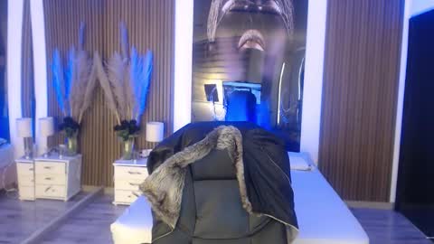 SAM MANSON online show from 11/04/25, 12:37