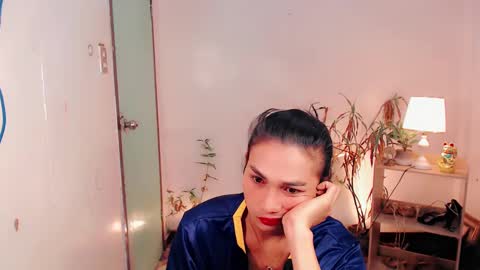 Snapshot of sam_mitinair chatting on 12/04/24, 07:06 sam online show from 12/04/24, 07:06