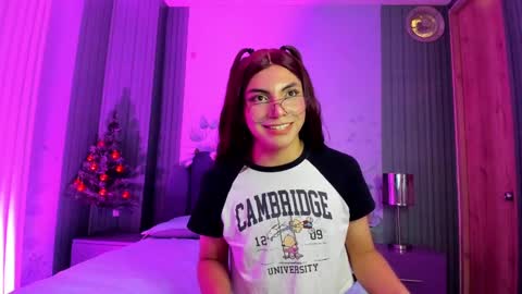 sam_naughty18 online show from 12/10/24, 04:27