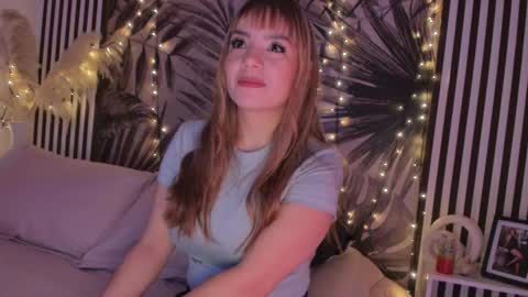 Snapshot of samaantha_white_ chatting on 12/14/25, 11:48 Samaantha online show from 12/14/25, 11:48