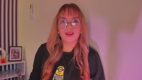 Snapshot of samaantha_white_ chatting on 01/13/26, 11:59 Samaantha online show from 01/13/26, 11:59