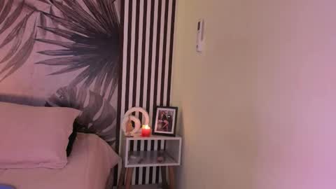 Snapshot of samaantha_white_ chatting on 01/15/26, 11:48 Samaantha online show from 01/15/26, 11:48