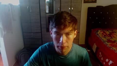 Snapshot of samaelg1 chatting on 12/19/25, 08:27 samael online show from 12/19/25, 08:27