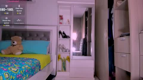 carolina online show from 10/09/25, 01:36