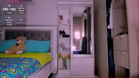 carolina online show from 10/22/25, 02:34