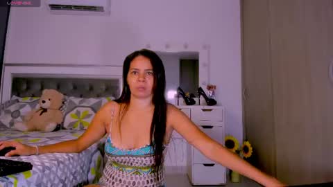 Snapshot of samanta_65 chatting on 07/01/26, 02:46 carolina online show from 07/01/26, 02:46