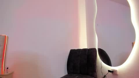 Snapshot of samanta_conner chatting on 04/15/26, 10:43 samanta_conner online show from 04/15/26, 10:43