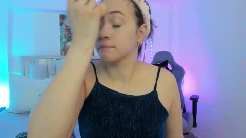 Samanta online show from 10/13/25, 01:22