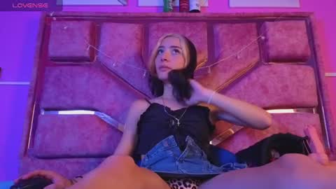 samantaa_liov online show from 06/17/26, 07:48