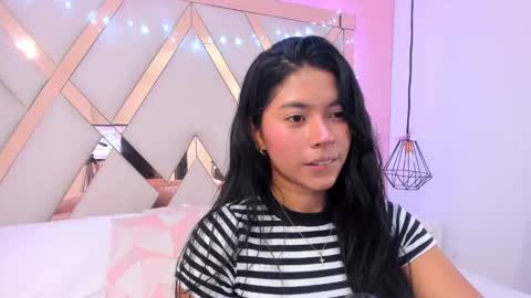 Snapshot of samantaa_shy chatting on 01/06/26, 12:58 sam online show from 01/06/26, 12:58