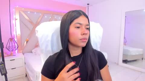 Snapshot of samantaa_shy chatting on 02/09/26, 02:15 sam online show from 02/09/26, 02:15