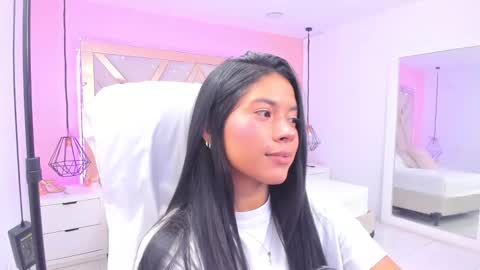 Snapshot of samantaa_shy chatting on 03/21/26, 11:41 sam online show from 03/21/26, 11:41