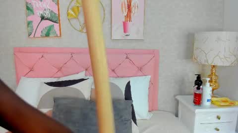 Snapshot of samantamarquez chatting on 07/19/26, 03:54 Samanta online show from 07/19/26, 03:54