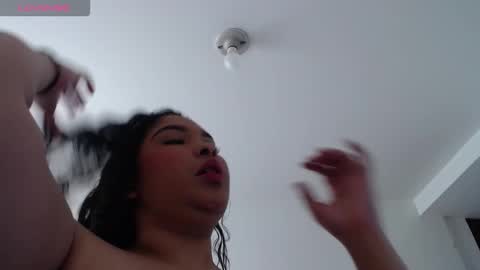 Snapshot of samantarosee chatting on 10/27/25, 04:00 samantarosee online show from 10/27/25, 04:00