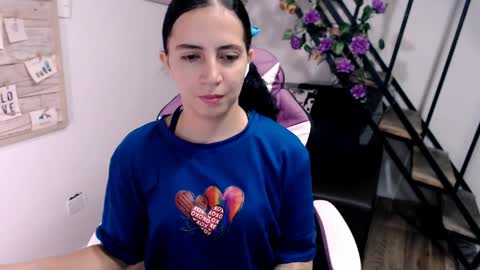 Snapshot of samantha2girl chatting on 04/01/26, 07:00 samantha online show from 04/01/26, 07:00