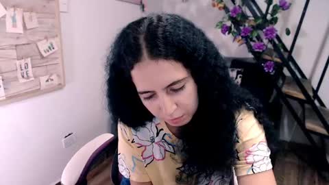 Snapshot of samantha2girl chatting on 04/18/26, 07:58 samantha online show from 04/18/26, 07:58