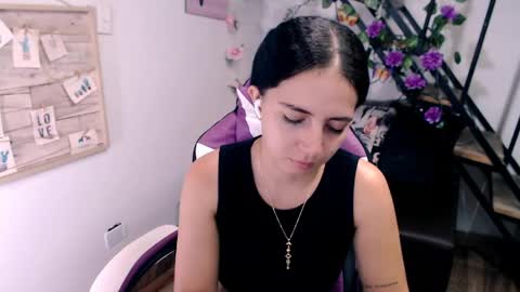 Snapshot of samantha2girl chatting on 05/05/26, 06:49 samantha online show from 05/05/26, 06:49