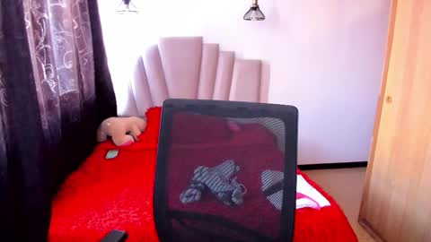 Snapshot of samantha__wilson chatting on 09/23/25, 11:35 Samantha online show from 09/23/25, 11:35