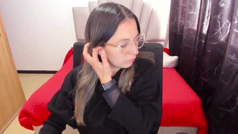 Snapshot of samantha__wilson chatting on 12/03/25, 02:59 Samantha online show from 12/03/25, 02:59