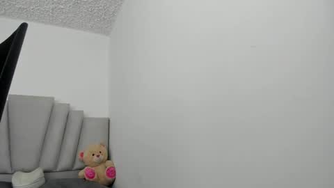 Snapshot of samantha__wilson chatting on 01/13/26, 04:45 Samantha online show from 01/13/26, 04:45