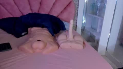 Snapshot of samantha_cp_ chatting on 01/09/25, 01:13 Sammy online show from 01/09/25, 01:13