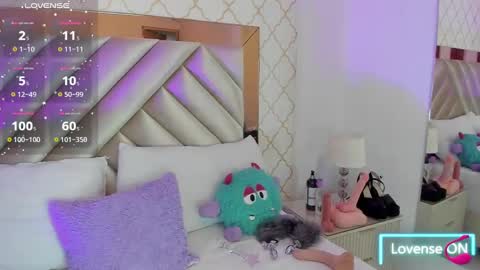 Snapshot of samantha_duque11 chatting on 02/08/25, 08:32 Samantha online show from 02/08/25, 08:32