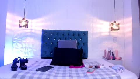 Snapshot of samantha_foxyy chatting on 07/14/26, 10:32 samantha_foxyy online show from 07/14/26, 10:32