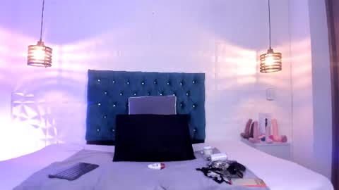 Snapshot of samantha_foxyy chatting on 07/15/26, 10:53 samantha_foxyy online show from 07/15/26, 10:53