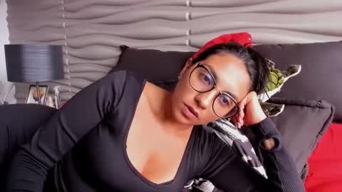 Samantha online show from 01/28/25, 08:04