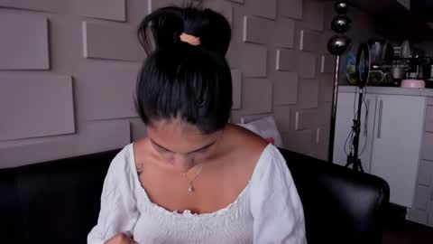 Samantha online show from 02/11/25, 10:18