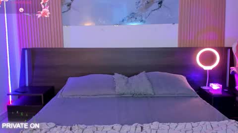 Snapshot of samantha_moons chatting on 11/28/25, 12:13 samantha_moons online show from 11/28/25, 12:13