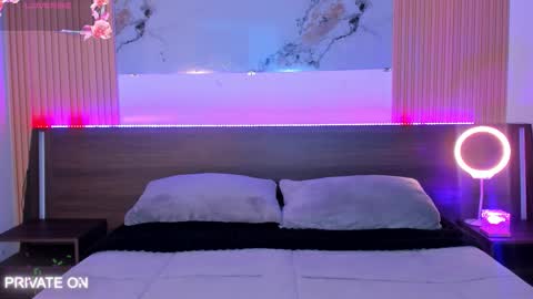 Snapshot of samantha_moons chatting on 03/17/26, 09:40 samantha_moons online show from 03/17/26, 09:40