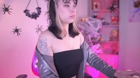 SAMY online show from 10/14/25, 02:40