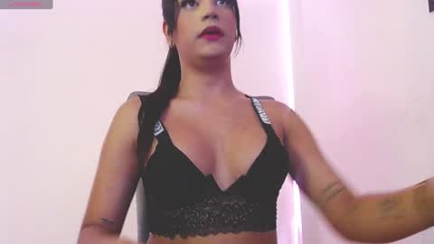 Snapshot of samantha_sweet30 chatting on 01/16/25, 04:17 Salome Vargas online show from 01/16/25, 04:17