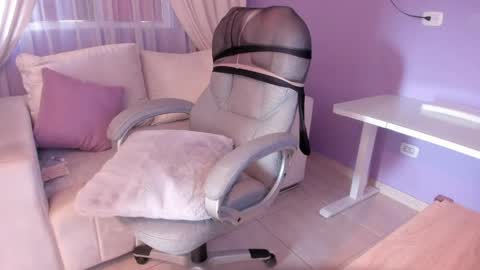samantha_thompsoon online show from 05/07/26, 10:15