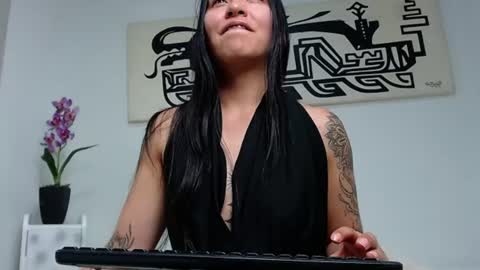 samantha_vaker online show from 06/13/26, 08:51