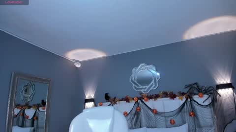 Snapshot of samanthaa_22_ chatting on 10/17/25, 11:35 Samanthaa online show from 10/17/25, 11:35