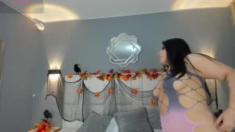 Snapshot of samanthaa_22_ chatting on 10/20/25, 11:32 Samanthaa online show from 10/20/25, 11:32
