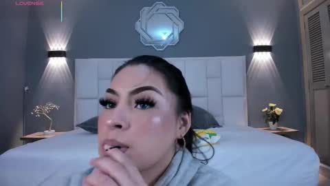  Samanthaa online show from 11/10/25, 11:42