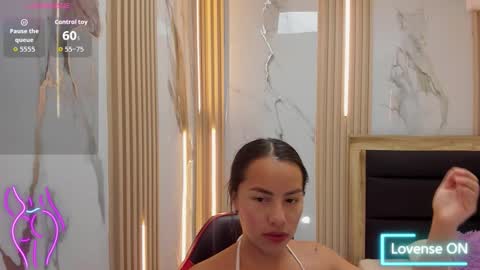 Snapshot of samanthabenet chatting on 01/09/26, 12:19 online show from 01/09/26, 12:19