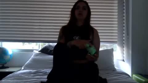Snapshot of samanthahez chatting on 07/10/26, 10:34 samanthahez online show from 07/10/26, 10:34